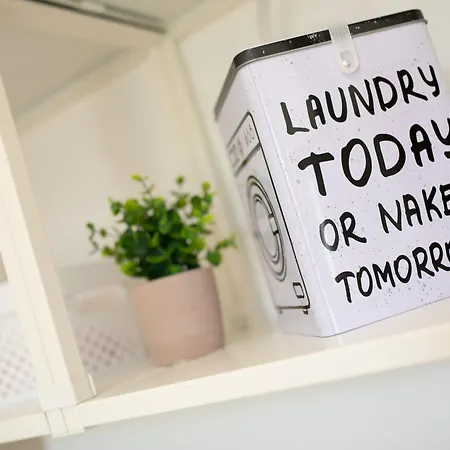 Nasa Kuca * Vela Luka